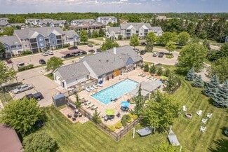 3800 Arbor Dr, Fenton, MI 48430