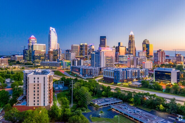 Uptown Charlotte is only 7 miles away from Hamilton Circle.