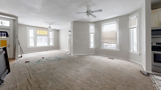 3216 Hackberry St, Cincinnati, OH 45207 - photo 2