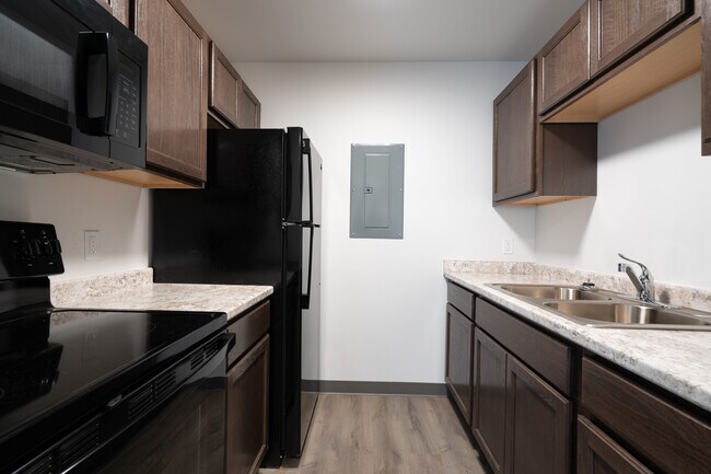 Northview Apartments, Cedar Rapids, IA 52404 - photo 5