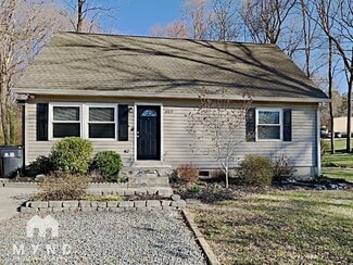 4909 Lawrence Orr Rd, Charlotte, NC 28212