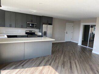 5333 Russell Ave, Los Angeles, CA 90027