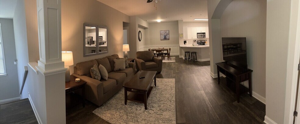 8601 Lenten Rose Ct unit ID1344151P, Charlotte, NC 28277 - photo 1