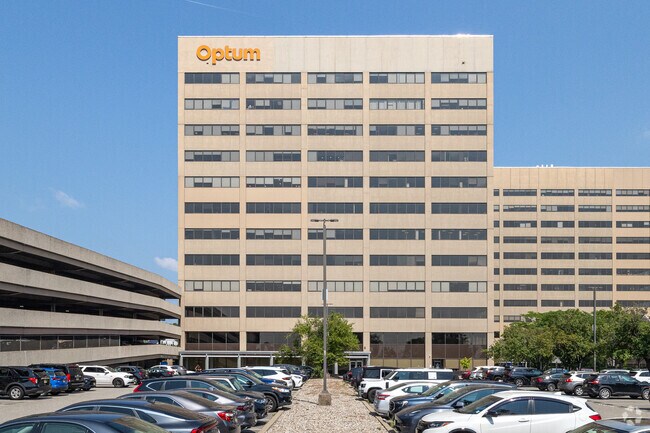 The Meadows School has 122 students in grade K.