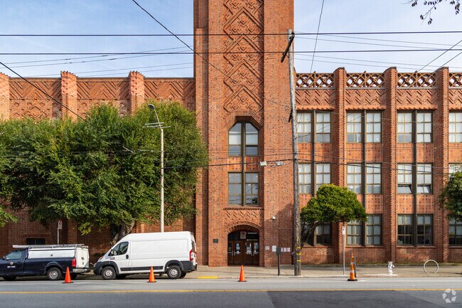 The entry tower at Roosevelt Middle School.