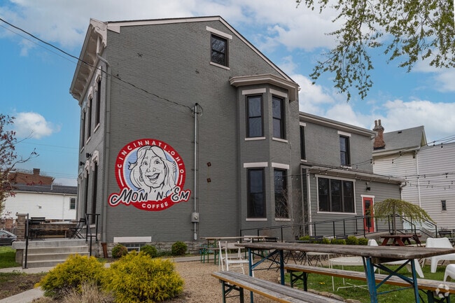 Madisonville residents enjoy coffee or a good glass of wine at Mom “n” Em Coffee