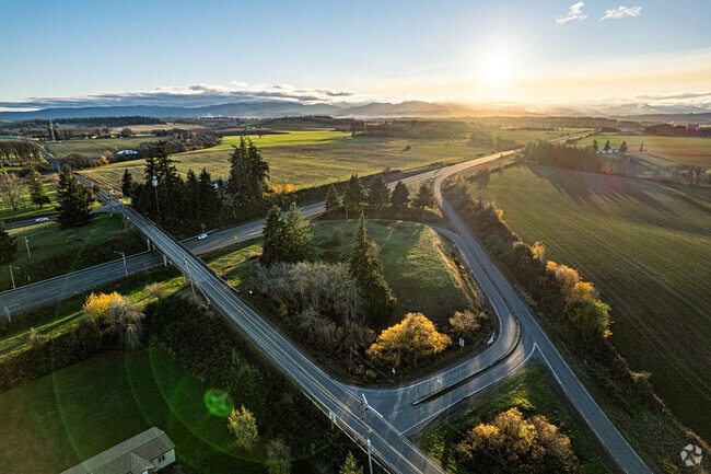 Sheridan’s location offers quick trips to the beach, Salem, and McMinnville.