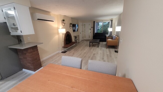 1518 7th St NW, Salem, OR 97304 - photo 4