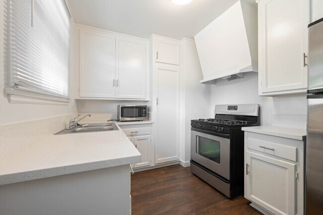 5871.5 W 88th St unit 5871.5, Los Angeles, CA 90045 - photo 3