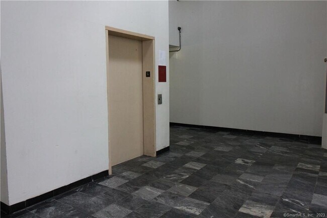 183 Livingston Place unit 2, Bridgeport, CT 06610 - photo 5