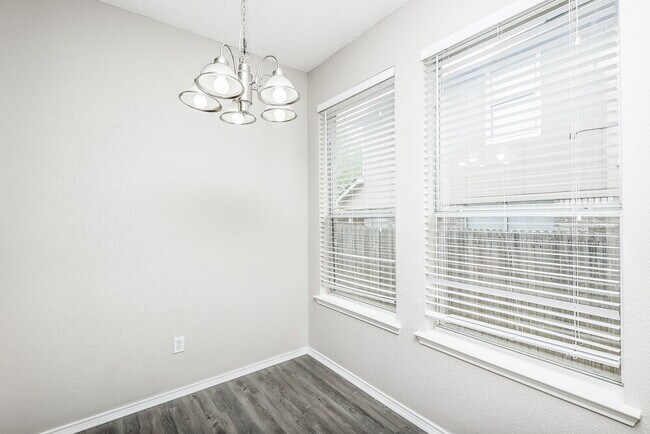 6821 Prairie Hill Rd N, Fort Worth, TX 76131 - photo 6