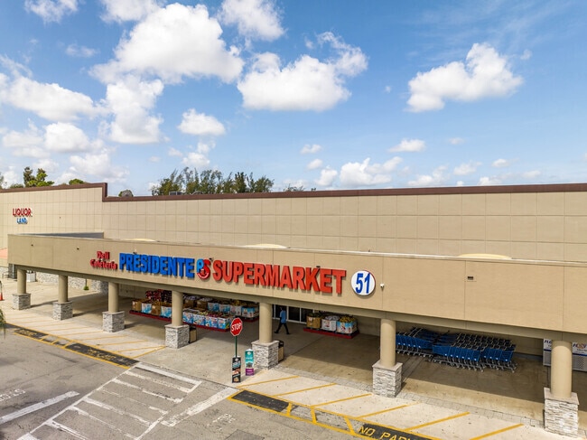 Presidente Supermarket is just minutes away from Cresthaven Blvd.