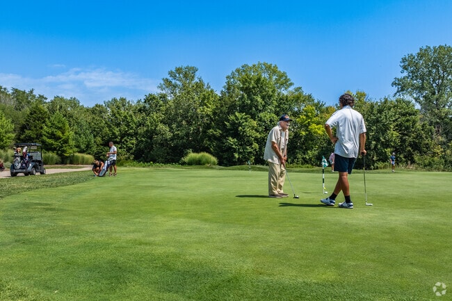 Eagle Bend  has a great golf course that residents of all ages can enjoy.