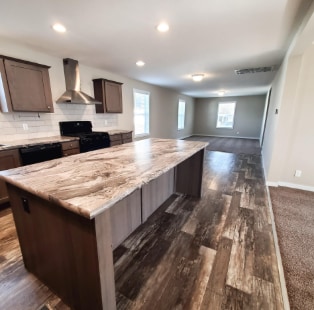 8027 Harbour Dr, Fair Haven, MI 48023