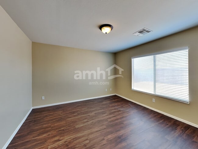 11967 W Granada Rd, Avondale, AZ 85392 - photo 7