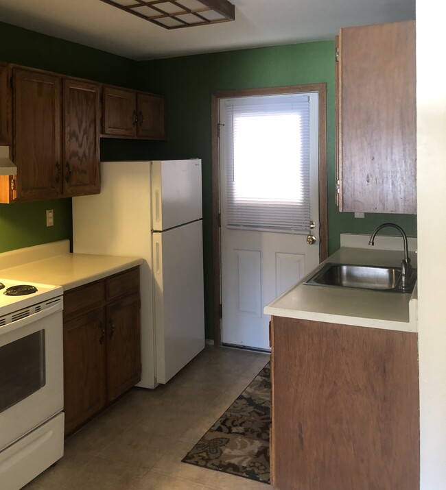 52 El Paso Blvd Unit 2B, Manitou Springs, CO 80829