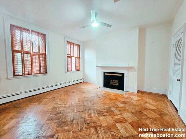 1712 Beacon St unit 2, Brookline, MA 02445 - photo 7