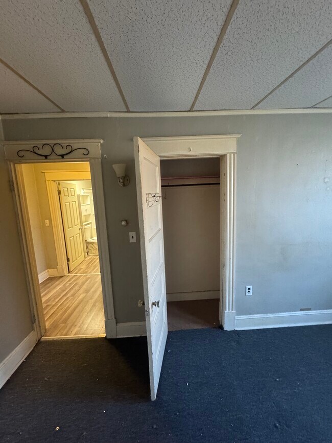 150 Linden St unit 150 Linden st, Pittsfield, MA 01201 - photo 6