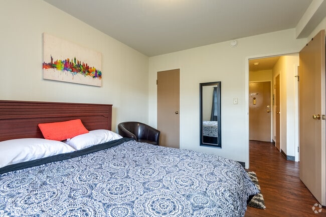 Lake Crest, Milwaukee, WI 53202 - photo 7