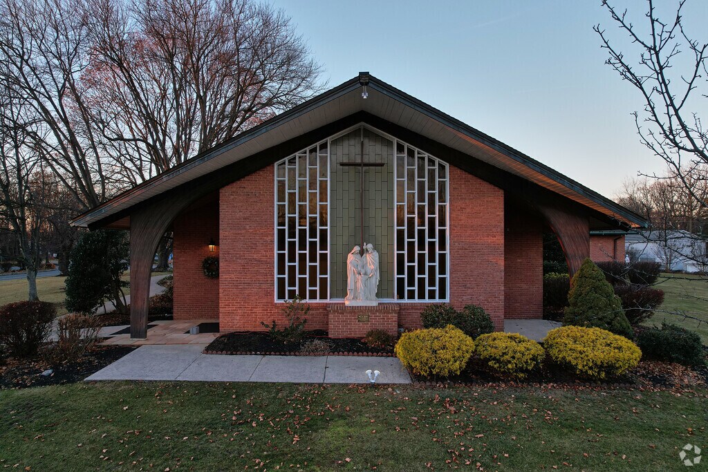 Ebenezer Christian School is a private K-12 school in Washington County, Maryland.