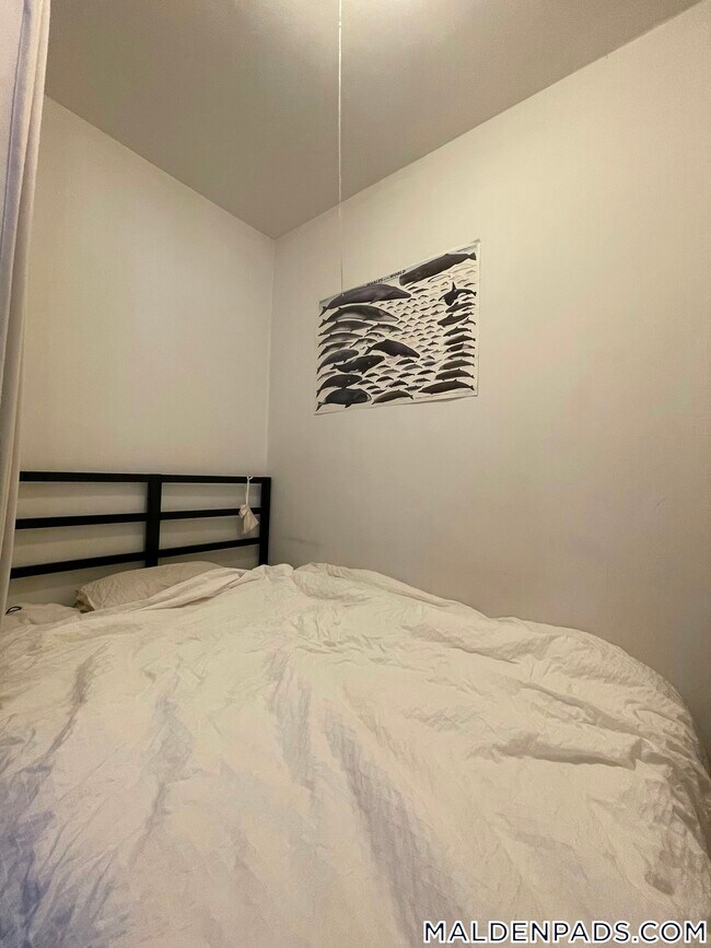 172 Maple St Unit 203, Malden, MA 02148
