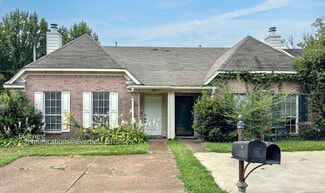 9299 Grove Manor Dr, Memphis, TN 38016