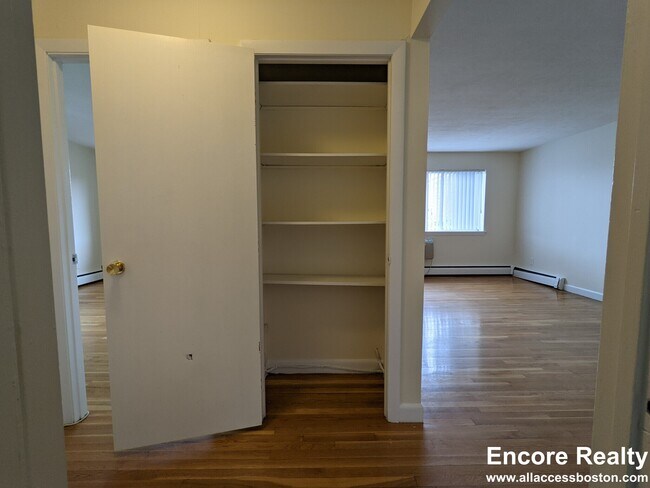 75 Gardner St unit 43, Allston, MA 02134 - photo 4