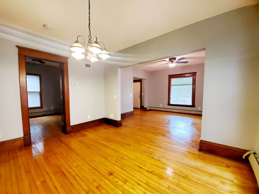 Spacious two bedroom with a lot of natural light!
