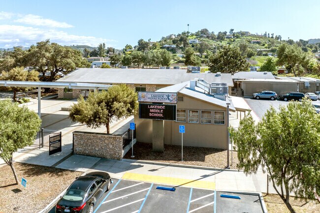The Lakeside Middle School in Winter Gardens.