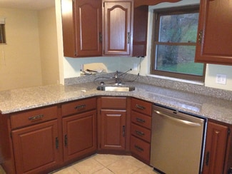 442 Iberia St, Pittsburgh, PA 15211