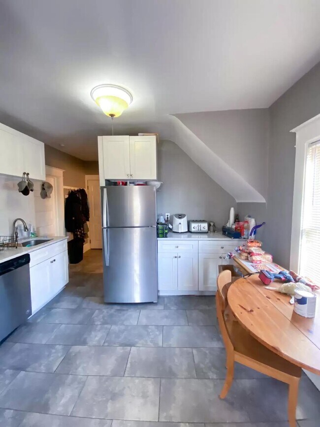 1811 Jackson St NE unit 2, Minneapolis, MN 55418 - photo 2