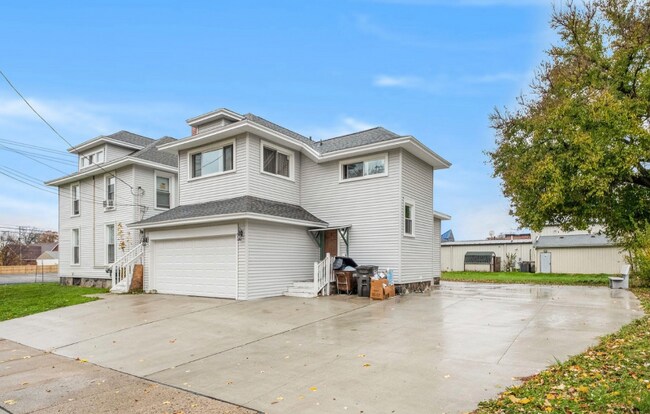 119 S Elm Ave unit 3, Jackson, MI 49203 - photo 5