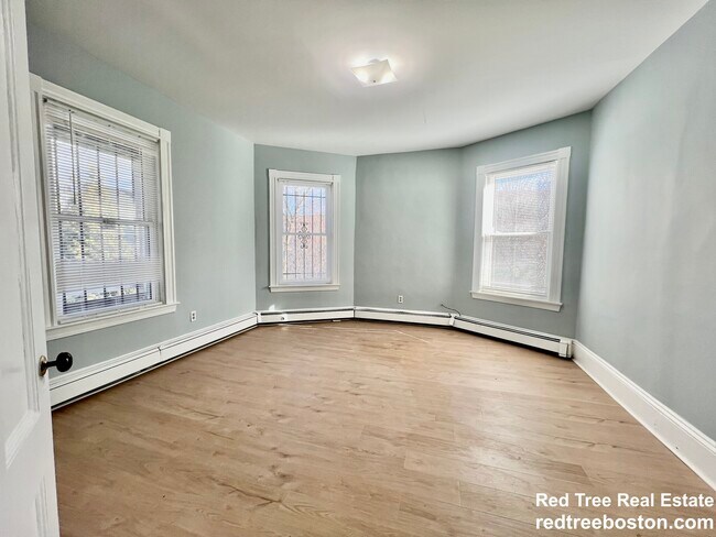 56 Forbes St, Jamaica Plain, MA 02130 - photo 3