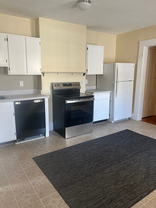 200 Norfolk St unit 2, Cambridge, MA 02139 - photo 2