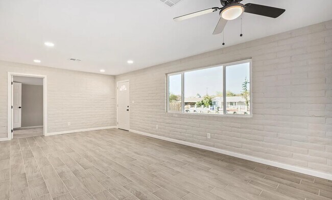 326 E Linden St, Tucson, AZ 85705 - photo 4