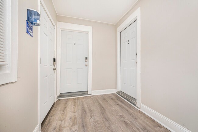 4616 Tracy Ave unit 1, Kansas City, MO 64110 - photo 5