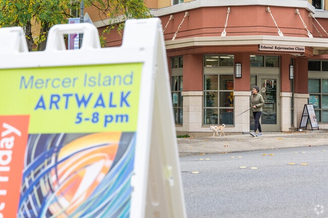 Downtown Mercer Island borders the East Seattle neighborhood.