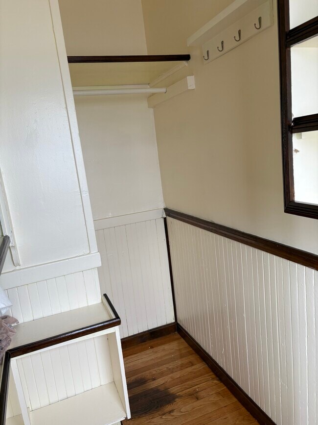 14 Messervy St unit 14 Messervy 2, Salem, MA 01970 - photo 6