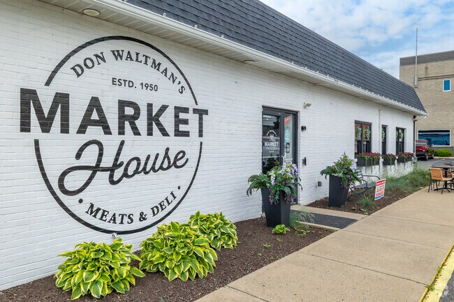 Don Waltman’s Market House Meats & Deli hosts the seasonal Loyalsock Outdoor Market in its parking lot near the Golden Strip.