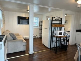 16 M St Unit D, Hampton, NH 03842