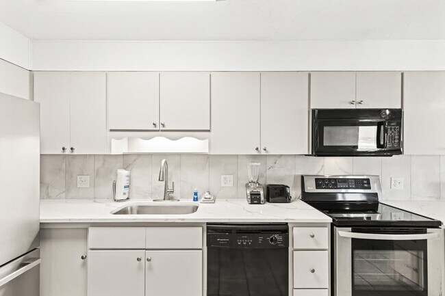 The Summit Beach Resort Condominium unit FL3-ID1355035P, Panama City Beach, FL 32408 - photo 4