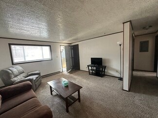 718 Miller Ct Unit B, Rawlins, WY 82301