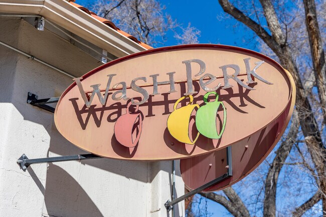 Locals flock to Wash Perk for delectable brews.