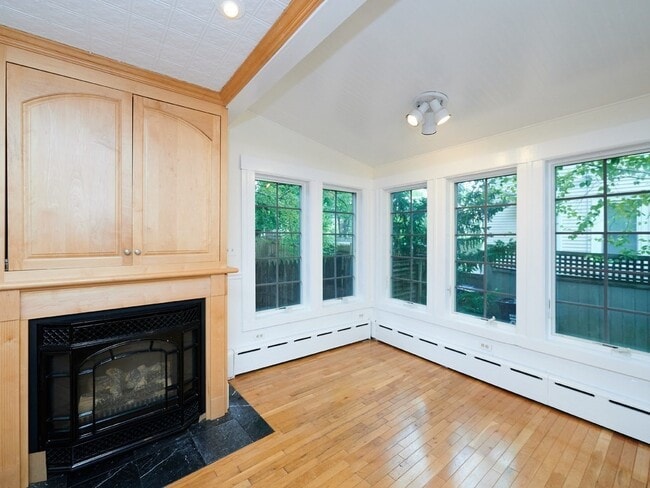 160 Allston St, Cambridge, MA 02139 - photo 3