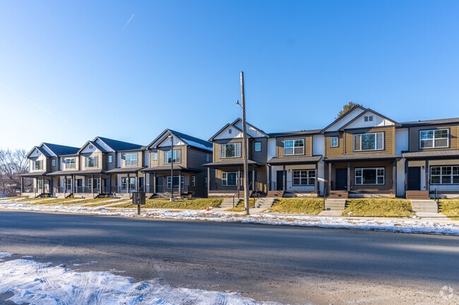 There are many new construction homes that are being built Rathdrum.
