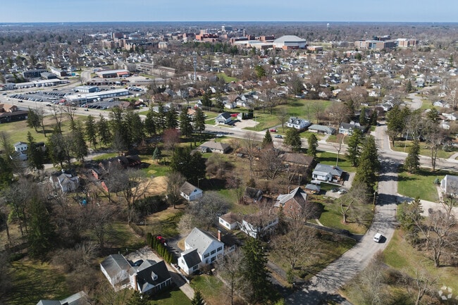 The centrally located Muncie neighborhood of Cowing Park attracts residents for its proximity to Ball State University.