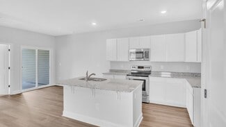 354 Sandridgebury Dr, Little River, SC 29566