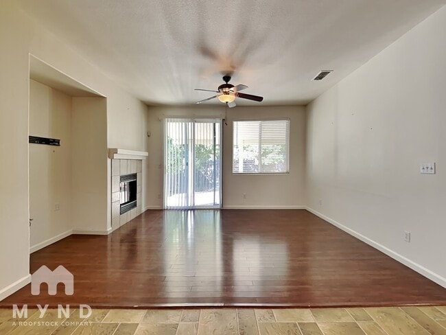 10114 Upshaw Way, Elk Grove, CA 95757 - photo 3