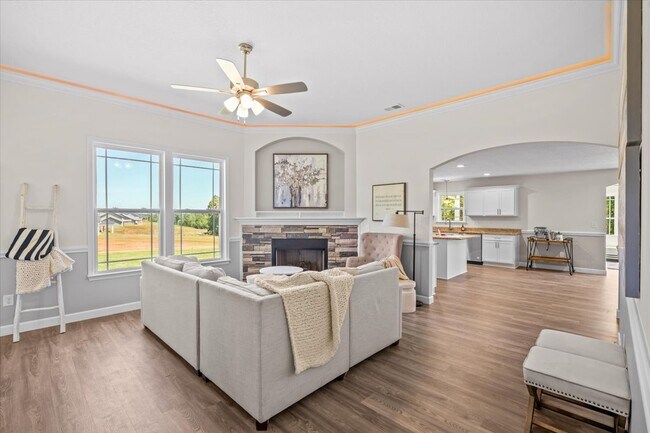 1045 Holly Springs Church Rd unit 36725432, Inman, SC 29349 - photo 4