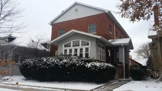 4911 N Bernard St, Chicago, IL 60625